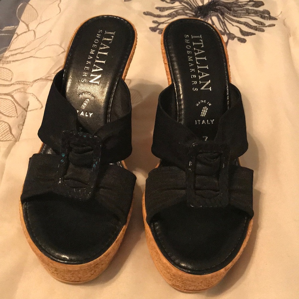 Italian Shoemakers Size 7 Black Wedge